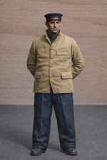 N23 Naval Crew Figure – Ratings Cap and Moleskin Jacket, Standing at Ease – Unpa
