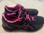 Asics Netburner Super FF - UK 8 Wide - Barely Worn Excellent Condition