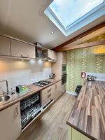 Luxury Lodge now  Stunning Wessex Summerhouse 2011 40 x 20 2 Bed . £89,950