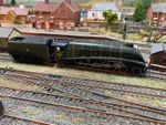 Hornby OO Gauge R 350 4-6-2 Mallard Locomotive No. 60022 in Green BR Livery