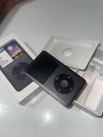 Apple ipod Classic 5th generation A1136 80GB MP3 Video Player - Black
