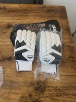 Newbery Players Right Hand Cricket Glove Right Hand