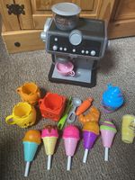 Casdon Delonghi Coffe Machine Toy