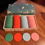 Vintage 1950s Plastic Game Counters 100 Discs Bingo Poker Board Game Tokens Box