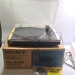 Vintage Sony PS-LX220  Turntable. Boxed
