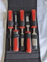A Set Of 5 Forge Steel Wood Chisels Size's 32mm-25mm-18mm-12mm-6mm Brand New