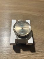 Garmin Vivomove Trend Smartwatch French Gray/Cream Gold with added accessories