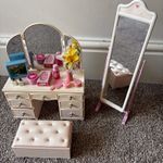 Vintage 1980s Hasbro Sindy Dressing Table Vanity Stool Mirror & Accessories