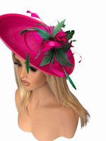 Women’s Pink Sinamay Fascinator Hat Green Feather Ribbon Wedding 32cm diameter 