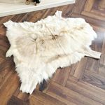 Hanlin Ltd Reindeer Hide Rug 3x5 ft White/Beige Fur Animal Print Scandinavian