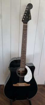 Fender Sonoran SCE California Series, Black, Near Mint.