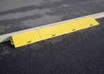 PREMIUM - HEAVY DUTY KERB RAMPS-HARD WEARING WITH CARRY HANDLE -IN YELLOW