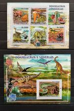 Dinosaurs/ Prehistoric Fauna on Stamps / timbres - MNH** BX