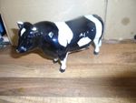 Beswick Champion Friesian Bull CH Coddington Hilt Bar Gloss Model No. 1439A