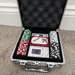 Budweiser 300 Chip Casino Poker Set in Aluminium Carry Case, 2 Packs Cards