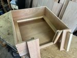 whelping box 80cm x 80cm  delivery will depend on postcode message before buying