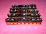 5 HORNBY DUBLO BR/MIDLAND COACHES. HORNBY COUPLINGS & WHEELS.  PRESTINE