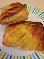 Puff pastry Corned beef and potato pasties x 4 -Wilson's family bakery