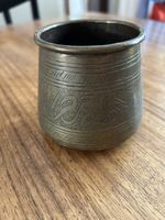 Small  Mamluk revival engraved brass pot