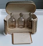 Vintage Renoir Paris Perfume display box case with 3 glass bottles. Display. 