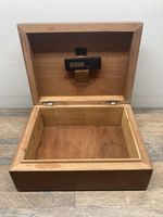 Cigar wooden box humidor  With Digital Thermometer & Hygrometer