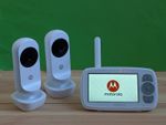 Motorola Video Baby Monitor with TWO cameras - 5″ split-screen Ease 35-2 Ease 34