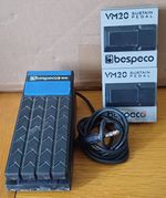 Bespeco VM18L Universal Expression Volume Pedal + two vm20 sustain pedal pedals