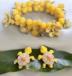 Vtg Jewelry Set Yellow Turtle Bracelet Stretch Pierced Earrings Rhinestones 