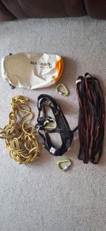 Edelrid Loopo Light Harness Medium Bundle Including Carabiners Rope Slings Bag