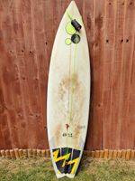 Surfboard 6'3" 19'1/8" 2' 9/16" 32l Swallow Tail Thruster FCS Setup