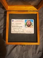 Bud Spencer Banana Joe Replica ID Card Film Prop Wooden Glass Display Box!
