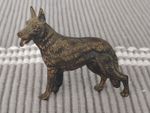 SMALL HARD PLASTIC FIGURINE of GERMAN SHEPHERD/ALSATION