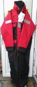 Mullion north sea one piece suit, adults size large (unisex),80-90kg,bnwt/unused