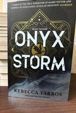 Onyx Storm Paperback By Rebecca Yarros fast shipping UK