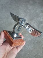Bentley Flying ‘B’ Mascot Good Replica