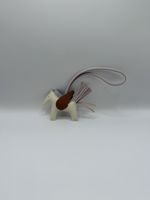 Hermès Pegase Rodeo Bag Charm PM Milo Lambskin White / Brown / Pink