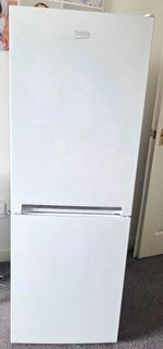 Beko CFG3552W White Freestanding Frost Free 2-Door Bottom Freezer, 3 Drawers