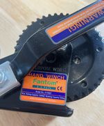 Fantom Hand Winch 1500kg Pulling 500kg Working Capacity Trailer Cable 2119087