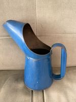 British Imperial 1 pint steel measuring / pouring oil can. Collectable.