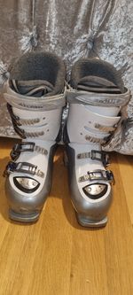 Atomic Ski Boots Size 7
