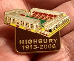 ARSENAL HIGHBURY STADIUM FAREWELL 1913-2006  ENAMEL PIN BADGE