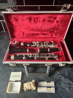 Boosey & Hawkes Regent Vintage Clarinet with Mouthpiece and Case