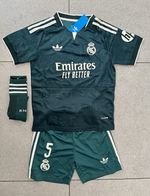Real Madrid Kids Football Full Kit Bellingham 5 - ages 12-13 Years - away 26/27