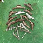 Vintage hair clips , in good condition, immediate despach 