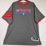 London Live NBA Basketball Pistons v Knicks Adidas T-Shirt | Men's XL