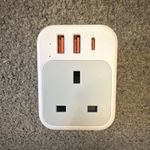 TESSAN UK to US Travel Adapter USB-A/USB-C PD White TS-TA03UKUS-PD