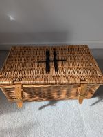 Harrods Wicker Basket Gift Hamper Linen Lined Picnic Basket Med 15 x 25 x 40 cm
