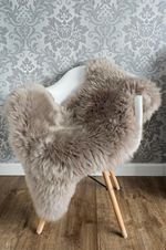 Beautiful Oyster Natural Sheepskin Rug 100% Super Soft Light Taupe cappuccino