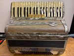 Paccini Accordion - 80 bass Light weight - needs a few things done