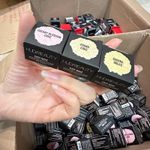 Huda Beauty Easy Bake Loose Baking & Setting Powder 0.8g ( Various Shades)